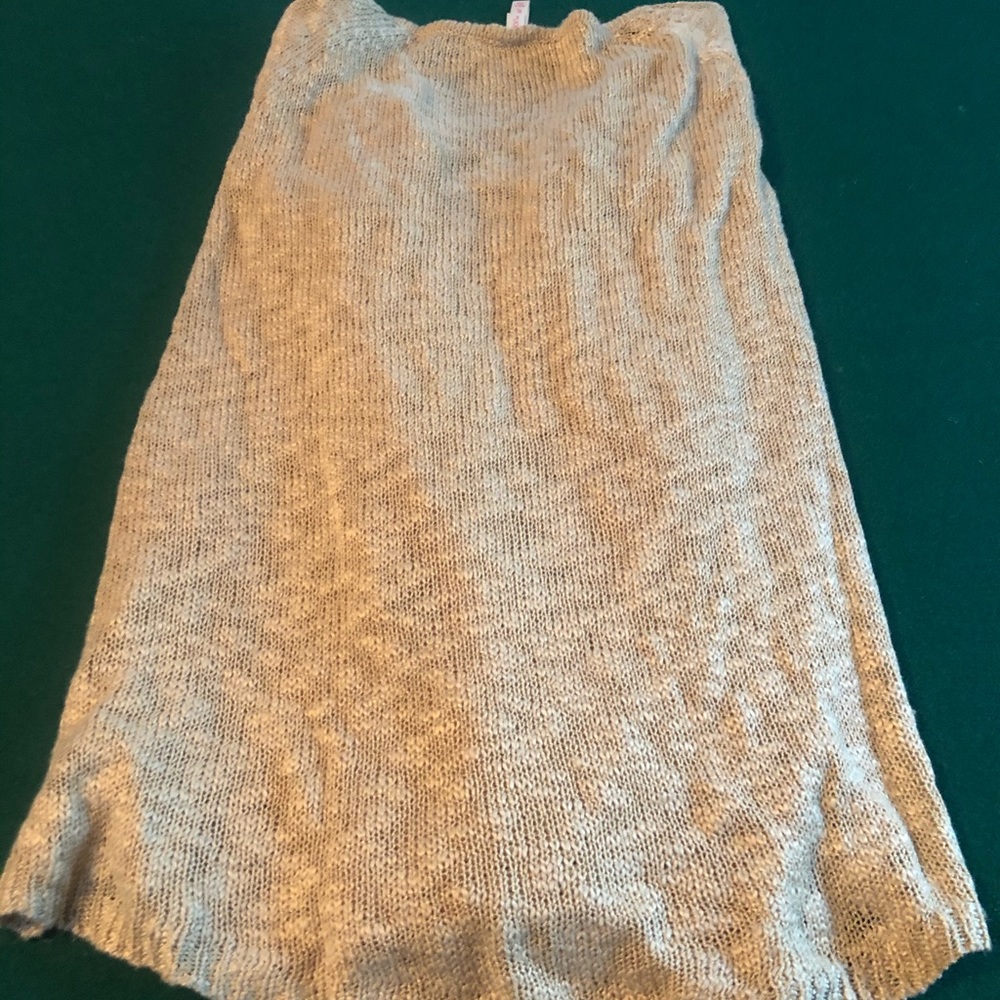Sweater - Picture 3 of 3